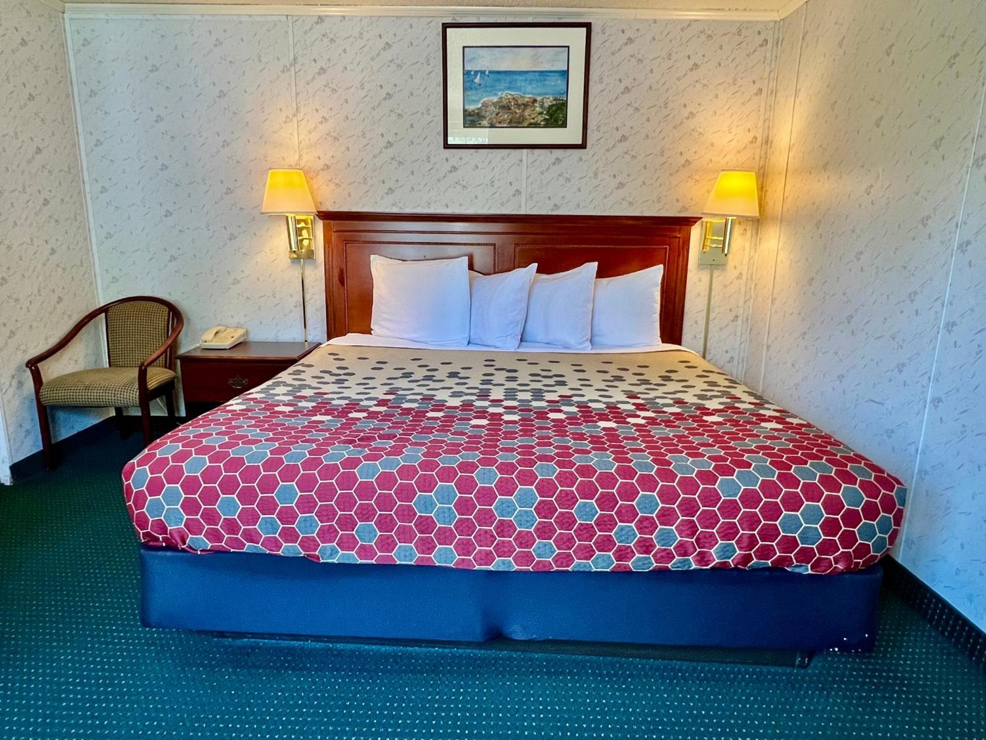 Rodeway Inn & Suites Brunswick Near Hwy 1 Екстер'єр фото